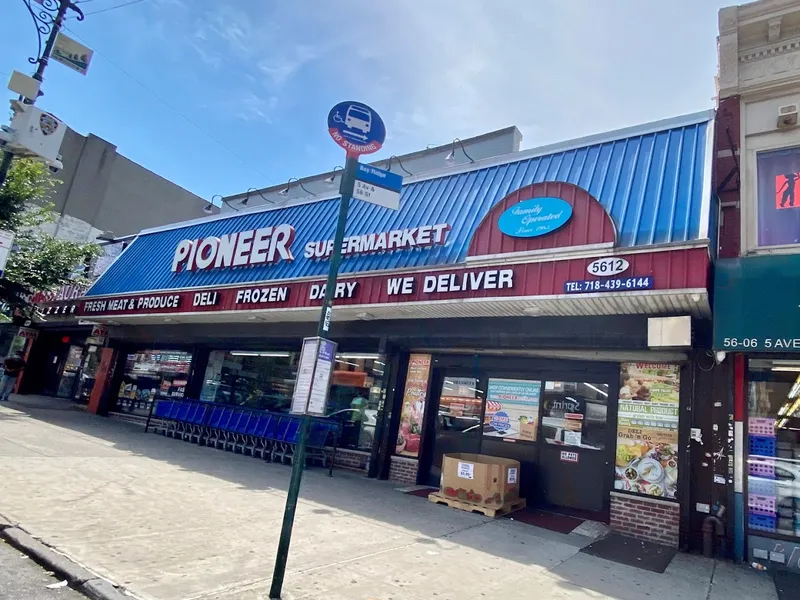 grocery stores Pioneer Supermarkets of Sunset Park in Sunset Park