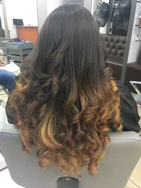 hair salons Piscis Salon in Inwood