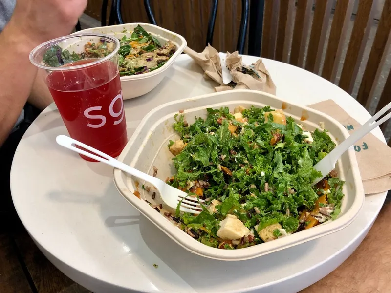 Salad restaurants sweetgreen