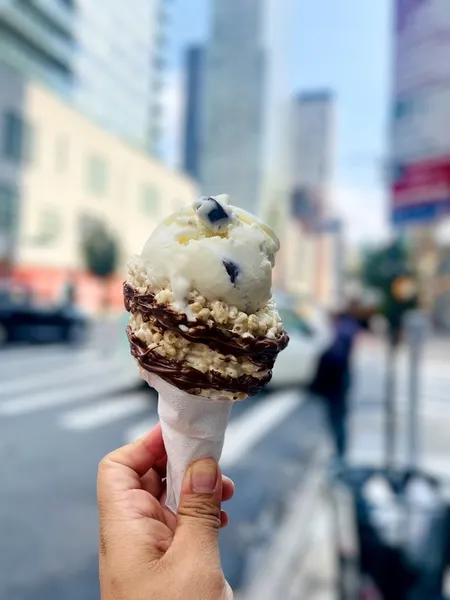 Emack & Bolio's Ice Cream: Midtown