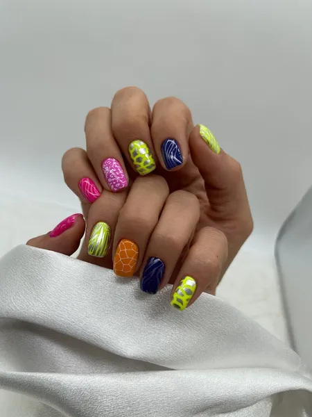 nail salons Nailauri