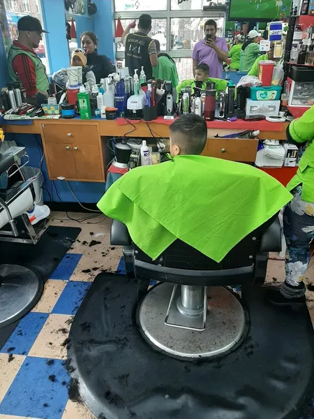 Los Primos Barber Shop