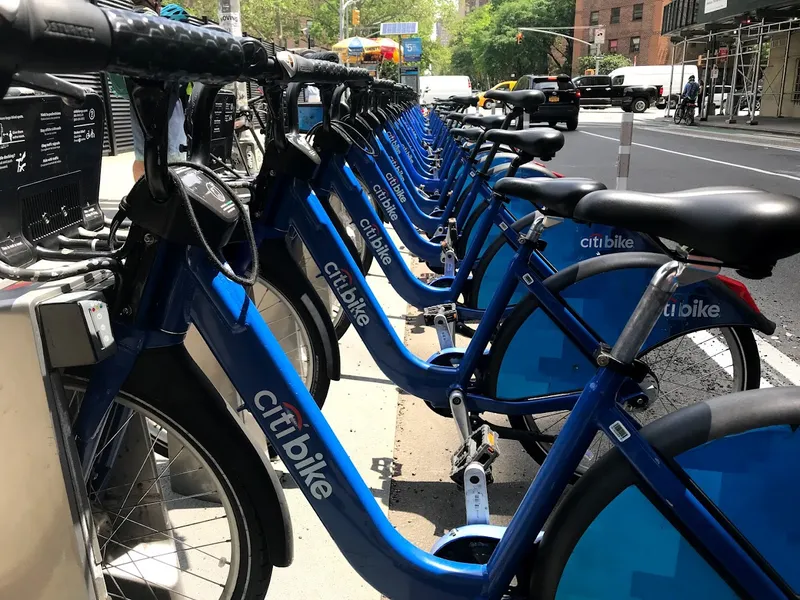 Citi Bike: W 26 St & 10 Ave