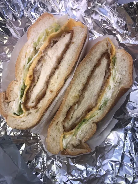 Sandwiches restaurants Maspeth Deli & Grill in Maspeth