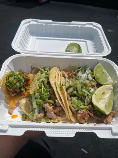 Tacos restaurants El Rey Del Taco Food Truck Ditmars