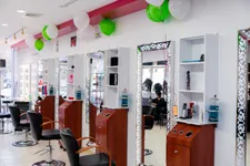 Top 10 hair salons in Glendale NYC