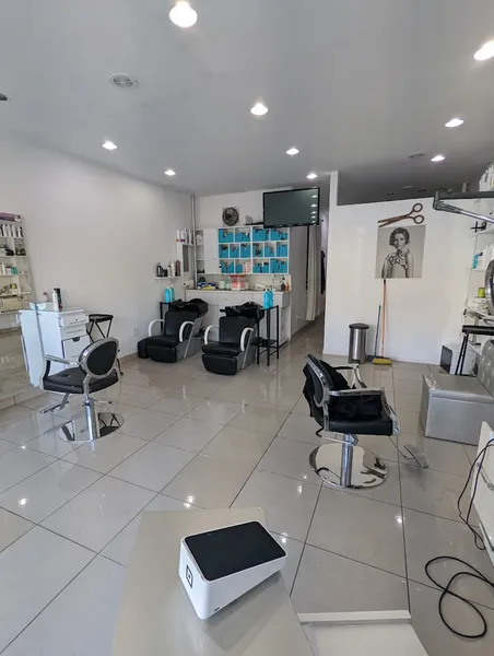 hair salons Beauty's Salon & Spa