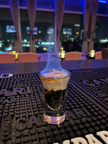 Luna Asian Bistro and Japanese Rooftop Restaurant 日本料理