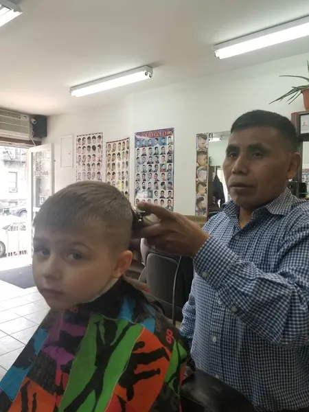 barber shops 8G BROTHER'S BARBER SHOP UNISEX in Dyker Heights