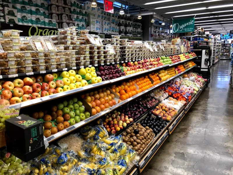 grocery stores Sunac Natural Market | Midtown west Deli | Supermarket in Hell's Kitchen