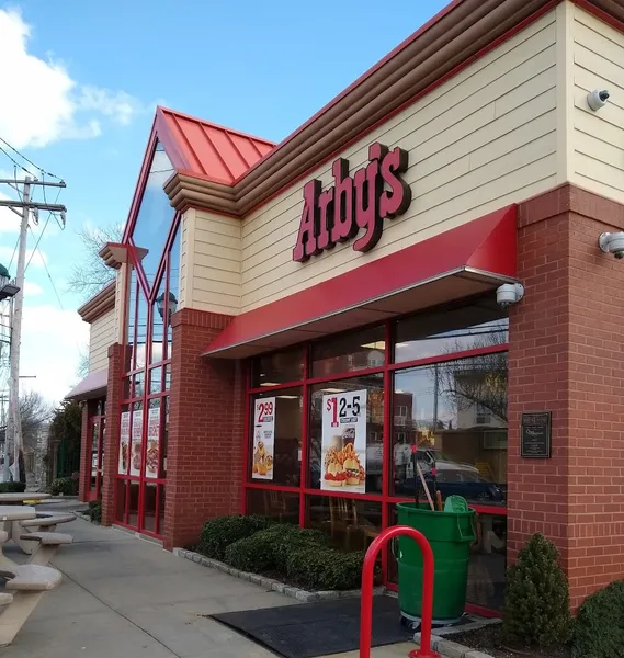 late night restaurants Arby's