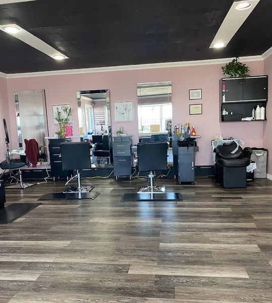 hair salons Yolimell's Beauty Salon