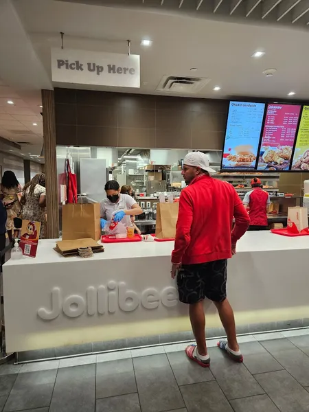 fried chicken Jollibee