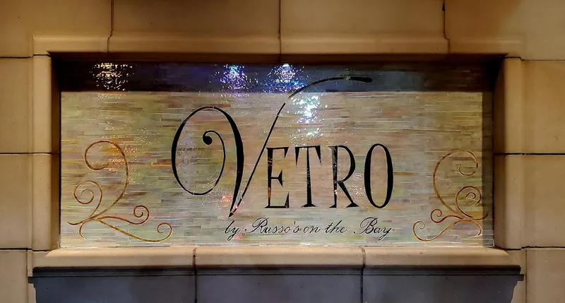 Vetro Restaurant & Lounge