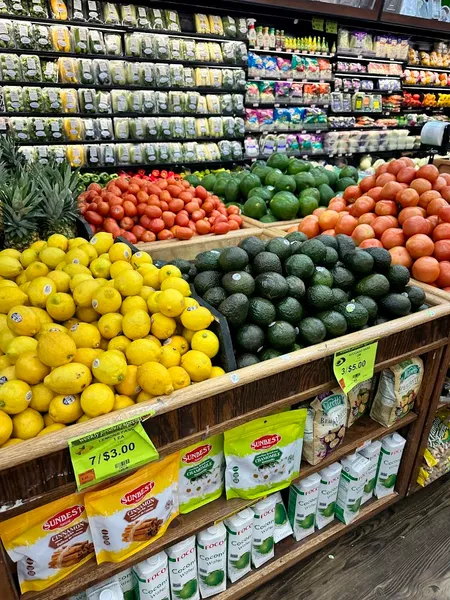 grocery stores Food Universe Marketplace