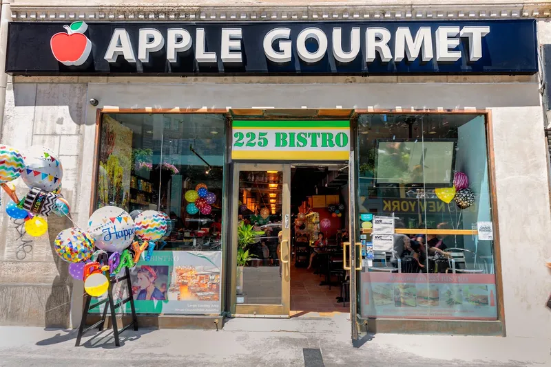 delis Apple Gourmet in Tribeca