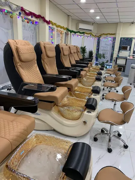 nail salons Golden House Nail Spa