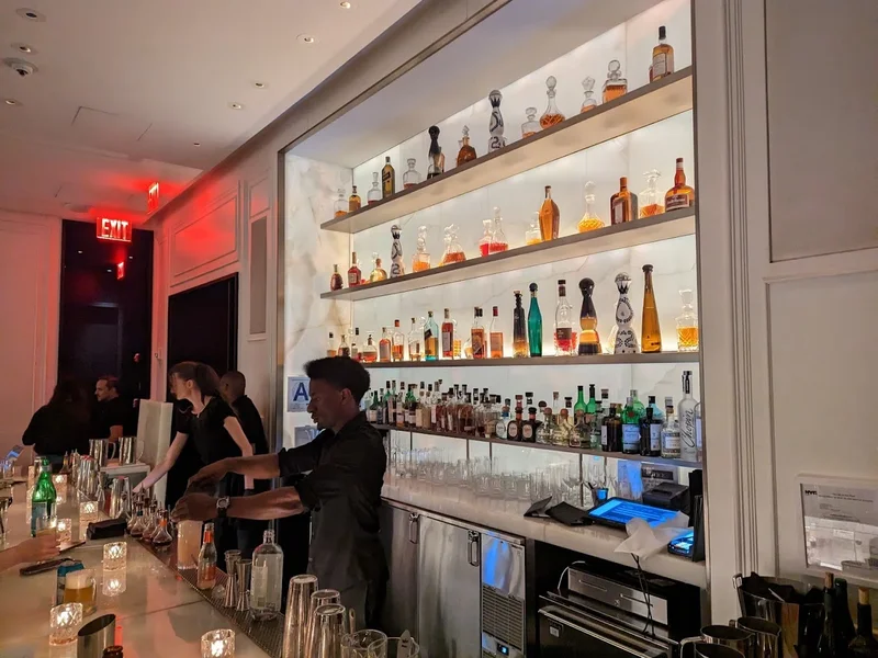 Best of 15 bars in Flatiron District NYC