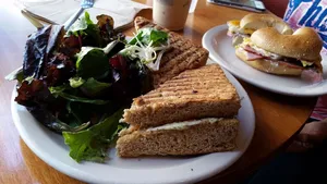 Sandwiches restaurants in North Delaware Buffalo