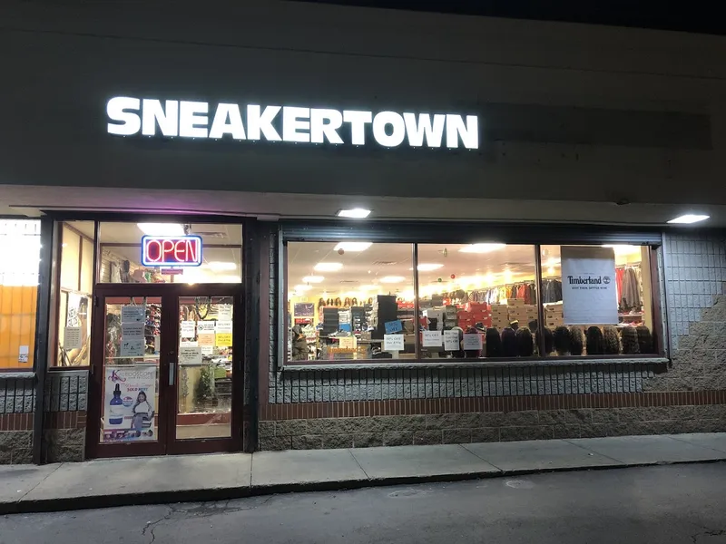 womens shoe stores Sneakertown