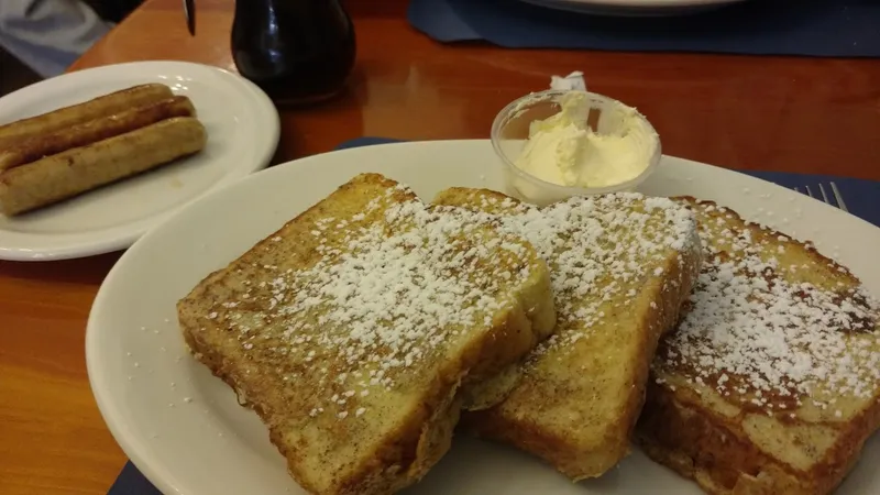 French Toast Café On The Avenue