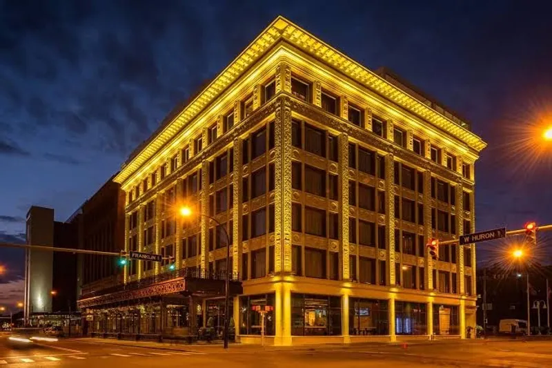 bed and breakfasts Curtiss Hotel