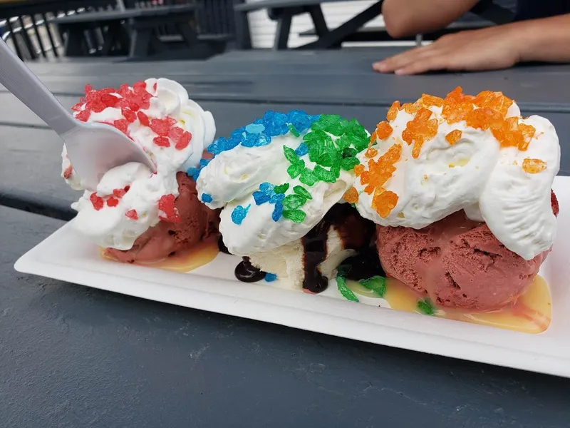 frozen yogurt Lake Effect Ice Cream