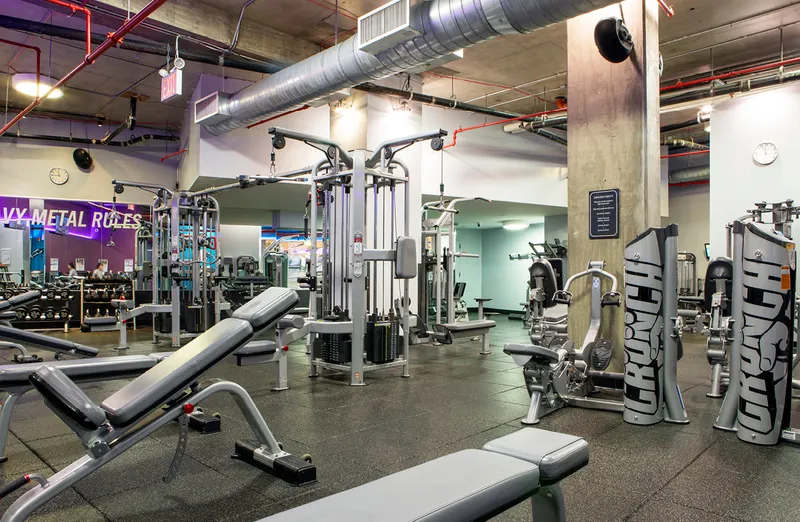 workout classes Crunch Fitness - Bowery in NoHo