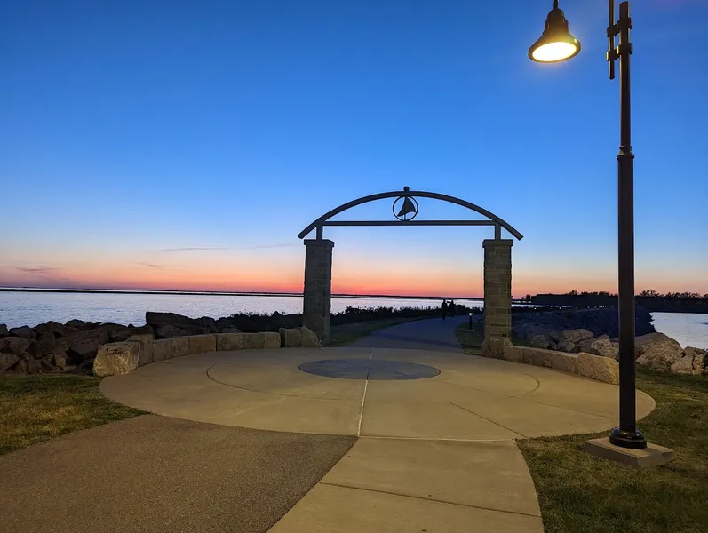 Places for sunsets Buffalo Harbor State Park