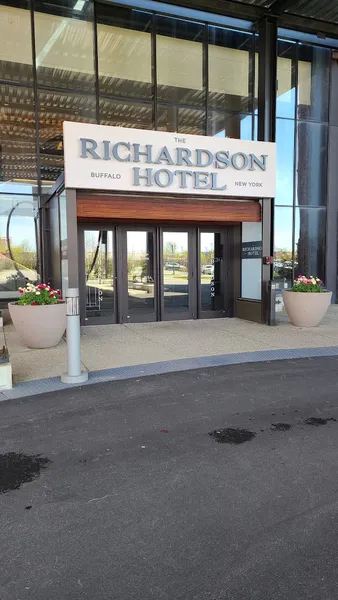 The Richardson Hotel