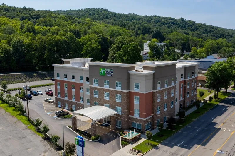 Holiday Inn Express & Suites Ithaca, an IHG Hotel