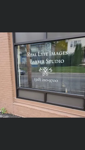 Real Lyfe Images Barber Studio