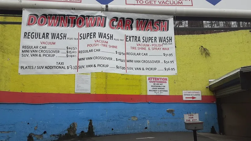 car wash Downtown Car Wash & Detaling