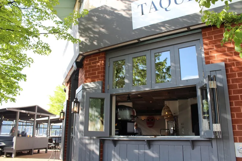 TaqueRio Taco Bar