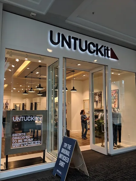 t-shirt shops UNTUCKit