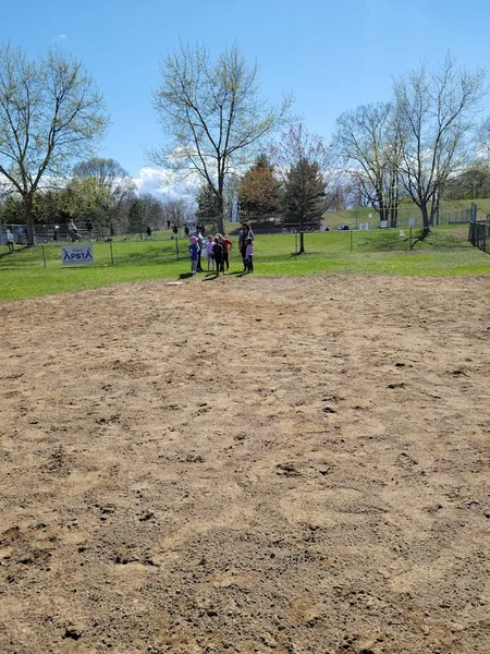 picnic spots Frank Waterson Park (Westland Hills Park)