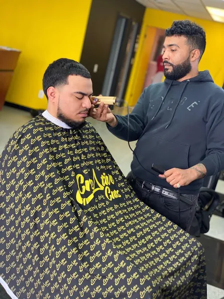 barber shops Creative Cuts