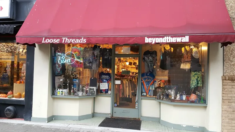 Gift Shops 3-D Light-Loose Threads