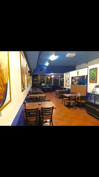 Spanish restaurants La Bahia Salvadorian Cuisine And Seafood