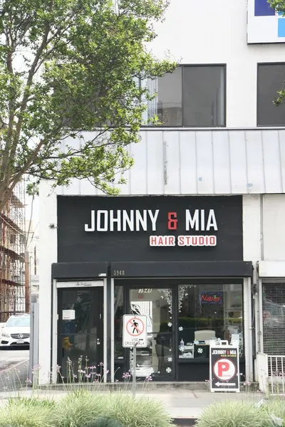 Johnny & Mia Hair Studio