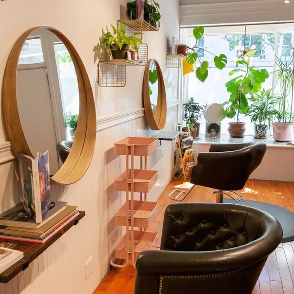 hair salons Fig & Clover