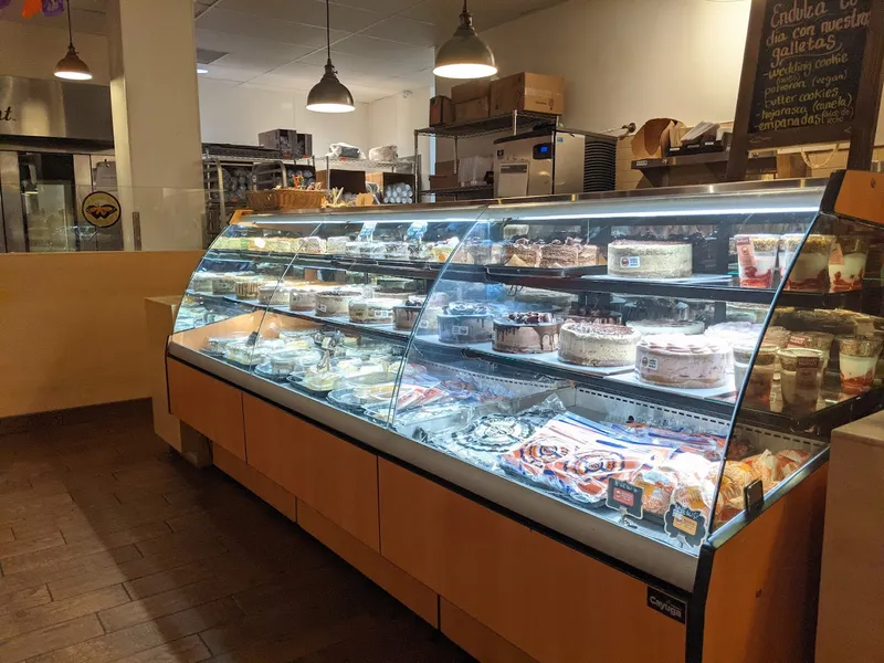 bakeries La Monarca Bakery & Cafe