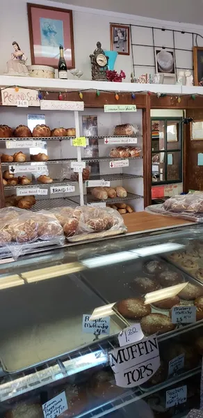 New Roma Bakery