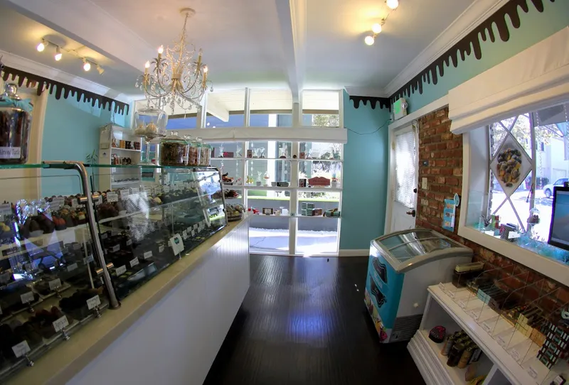 candy stores Mariette Chocolates