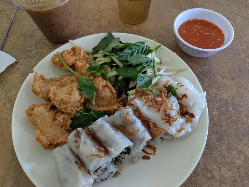 vietnamese restaurants Banh Cuon Phuong Nga