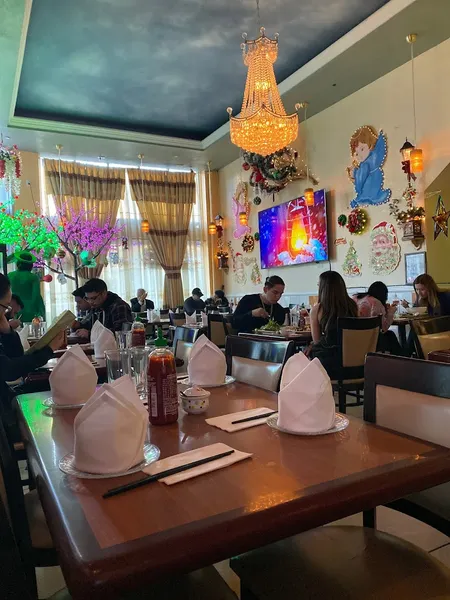 vietnamese restaurants Miss Saigon