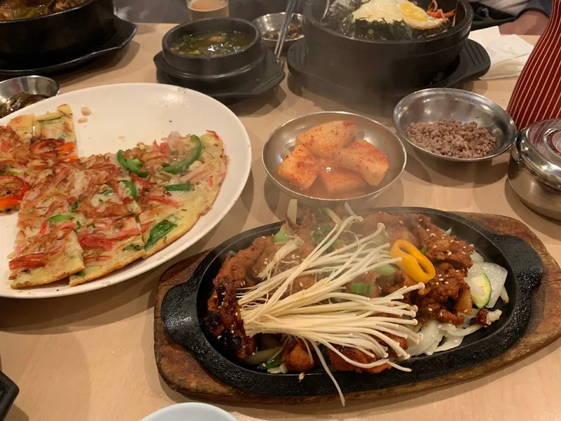 korean restaurants Seoul Gom Tang