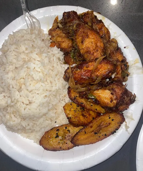 Wings & Plantains