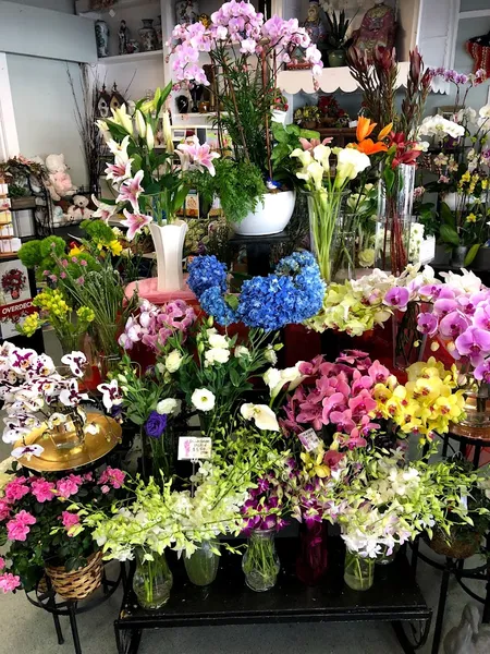 florist J Miller Flowers and Gifts