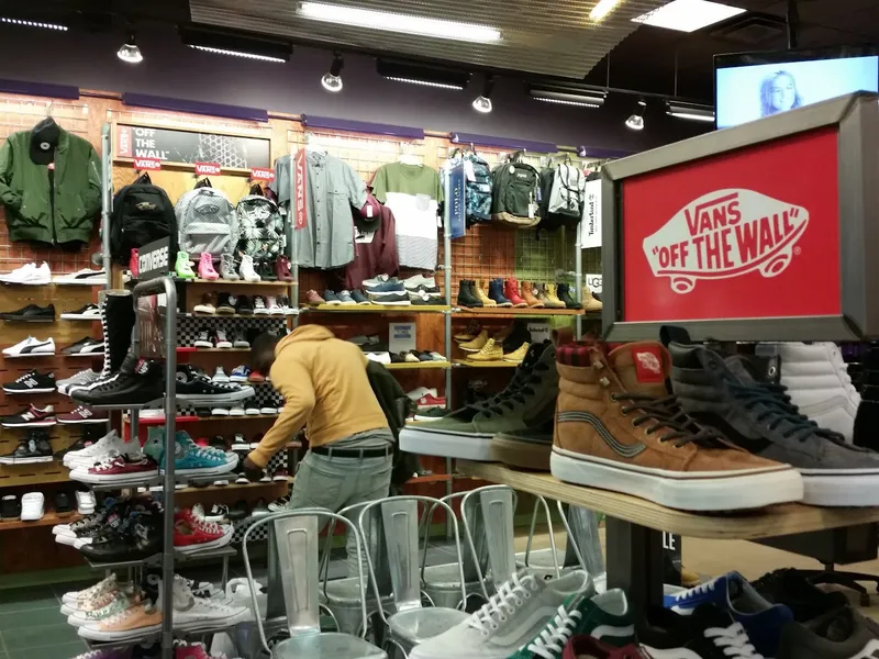 shoe stores for kids Journeys